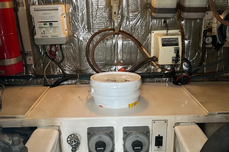 Natalin Cay Yacht Photos Pics 2003 Ocean 40 Super Sport