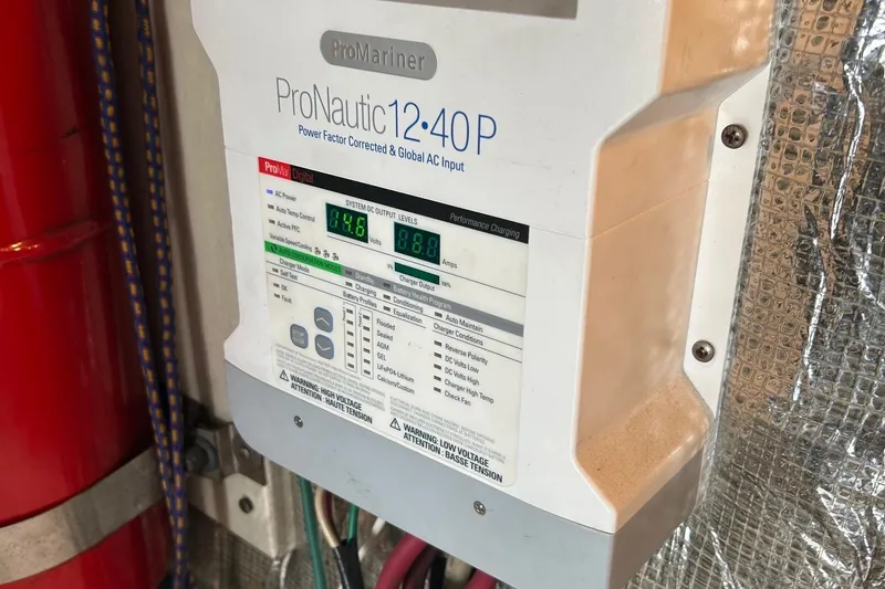 Natalin Cay Yacht Photos Pics 2003 Ocean 40 Super Sport