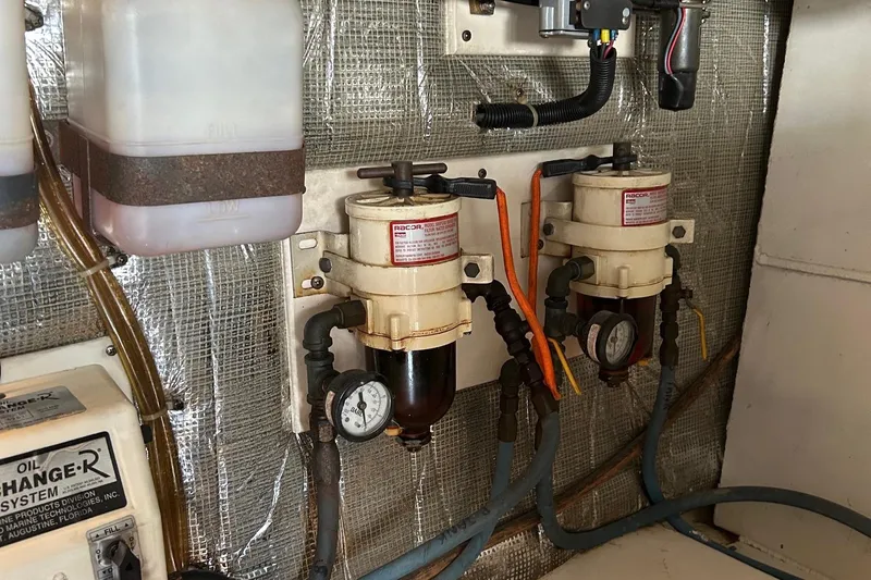 Natalin Cay Yacht Photos Pics 2003 Ocean 40 Super Sport