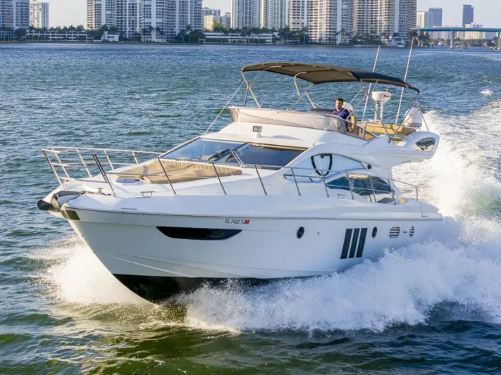  Yacht Photos Pics 2014 Azimut 48 Flybridge - Image 16