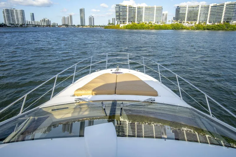  Yacht Photos Pics 2014 Azimut 48 Flybridge - Image 55