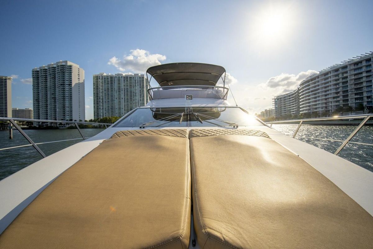 2014 Azimut 48 