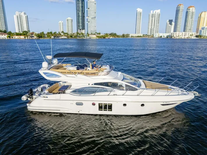  Yacht Photos Pics 2014 Azimut 48 Flybridge - Image 23
