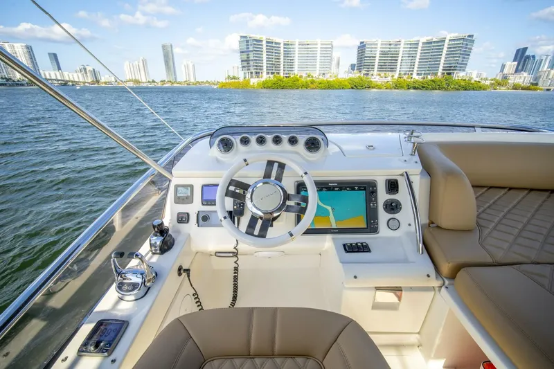  Yacht Photos Pics 2014 Azimut 48 Flybridge - Image 49