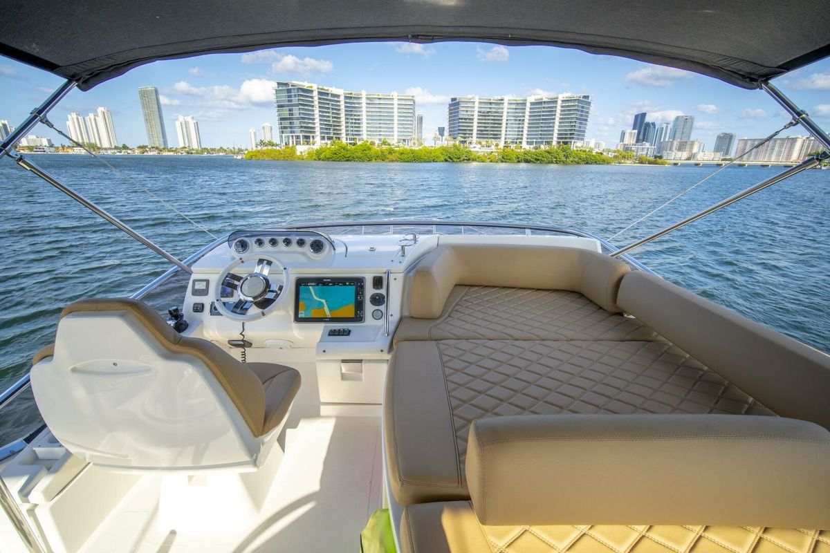 2014 Azimut 48 