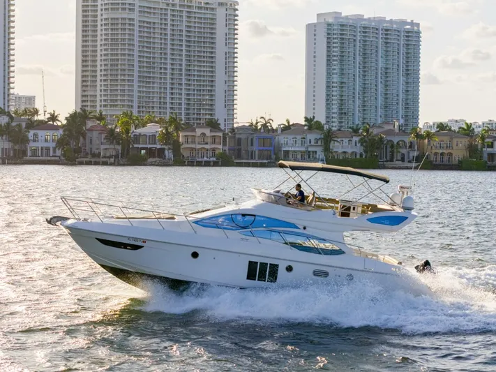  Yacht Photos Pics 2014 Azimut 48 Flybridge - Image 18