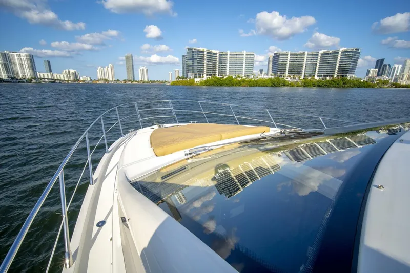  Yacht Photos Pics 2014 Azimut 48 Flybridge - Image 37