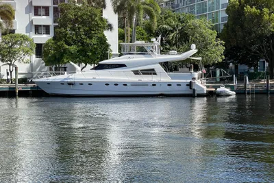 1995 Johnson Flybridge Motoryacht