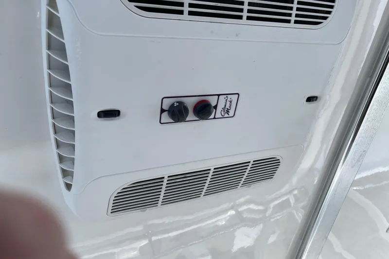"fortunate" Yacht Photos Pics Air vent control panel on 1995 JOHNSON 65 Flybridge Motoryacht.