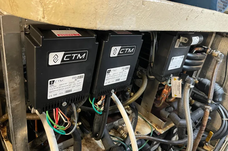 "fortunate" Yacht Photos Pics Electrical components in the engine room of a 1995 JOHNSON 65 Flybridge Motoryacht.