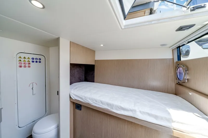  Yacht Photos Pics 2023 Absolute 60 Fly Prisma - Image 55