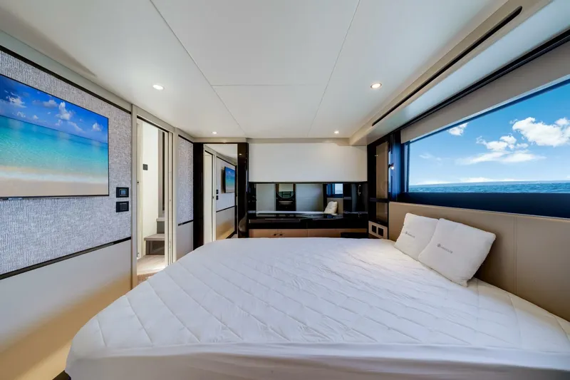  Yacht Photos Pics 2023 Absolute 60 Fly Prisma - Image 28