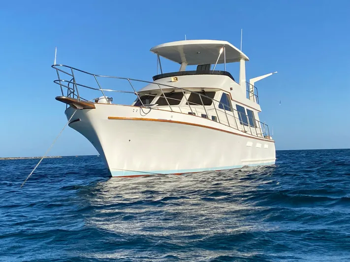 Calypseau Yacht Photos Pics 