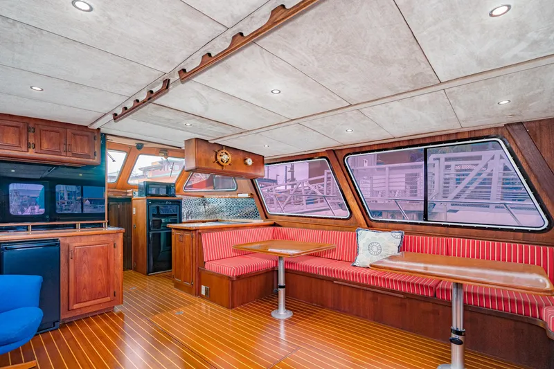 Calypseau Yacht Photos Pics 