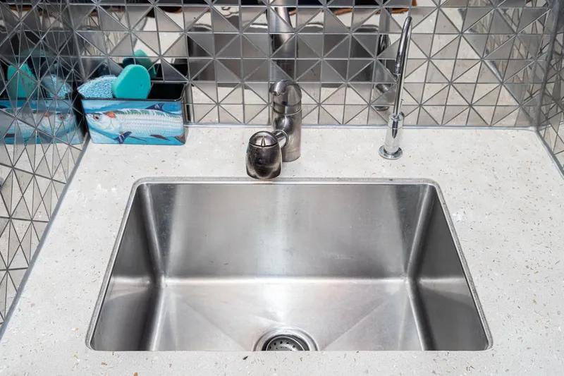 Calypseau Yacht Photos Pics 