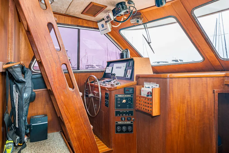 Calypseau Yacht Photos Pics 