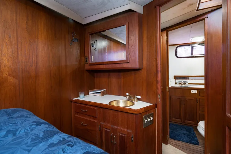 Calypseau Yacht Photos Pics 