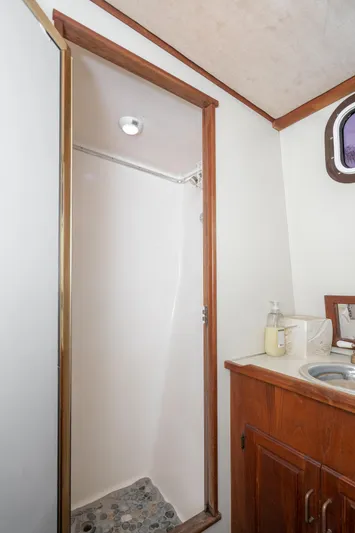 Calypseau Yacht Photos Pics 