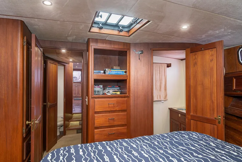 Calypseau Yacht Photos Pics 