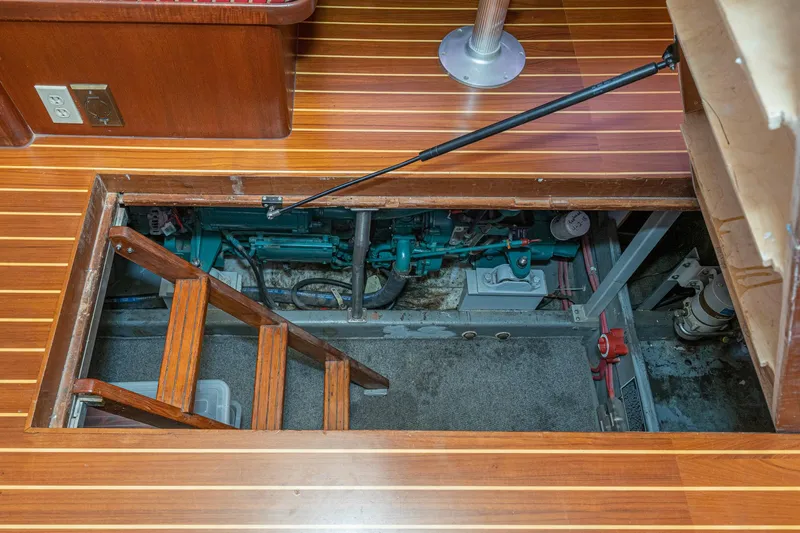 Calypseau Yacht Photos Pics 