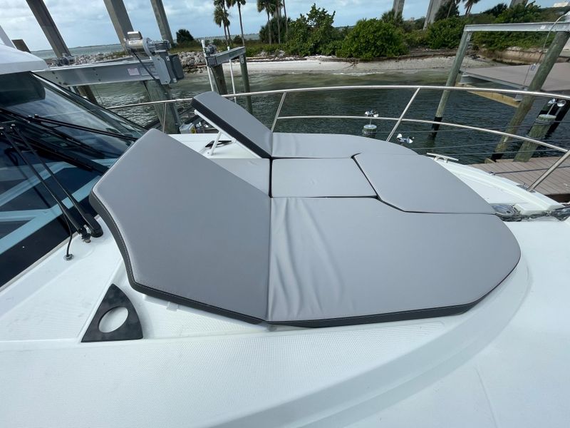 2021 Jeanneau NC 1095 Flybridge