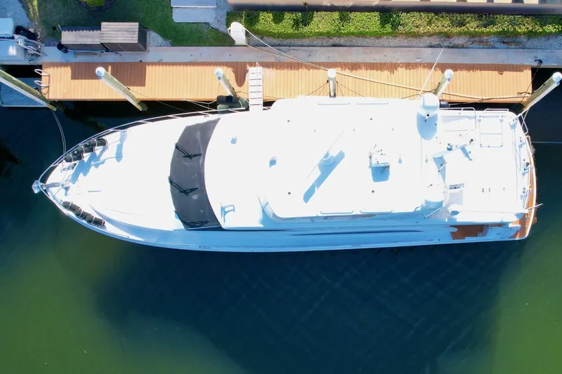  Yacht Photos Pics 2008 Hatteras 64 My - Image 30