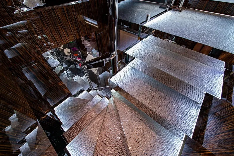 Mizu - Oceanfast Motor Yacht Yacht Photos Pics 