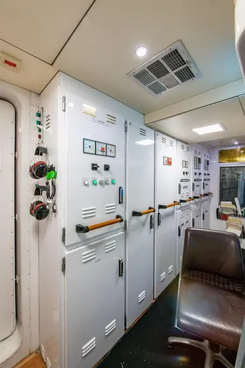 Mizu - Oceanfast Motor Yacht Yacht Photos Pics 