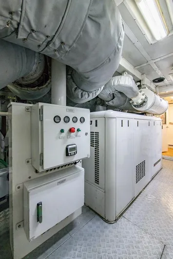 Mizu - Oceanfast Motor Yacht Yacht Photos Pics 