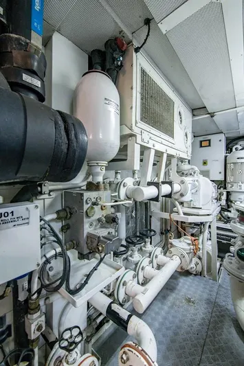 Mizu - Oceanfast Motor Yacht Yacht Photos Pics 