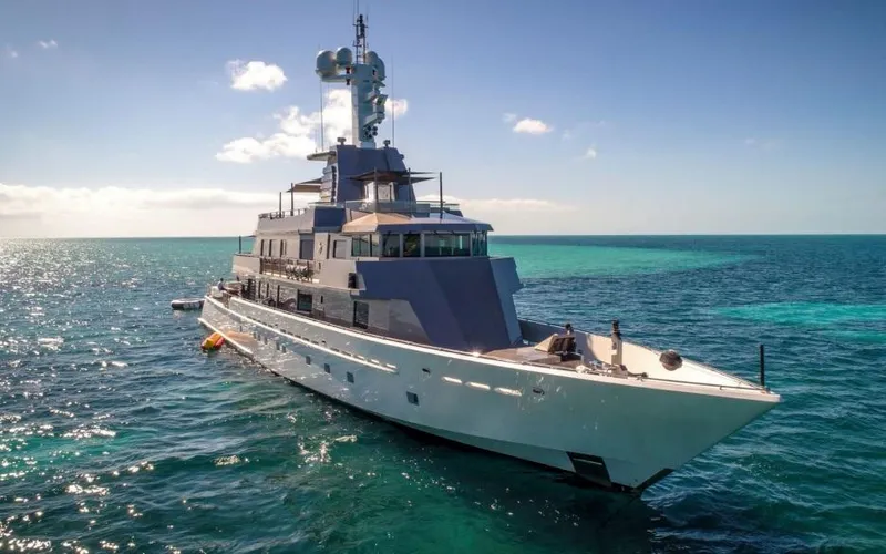 Mizu - Oceanfast Motor Yacht Yacht Photos Pics 