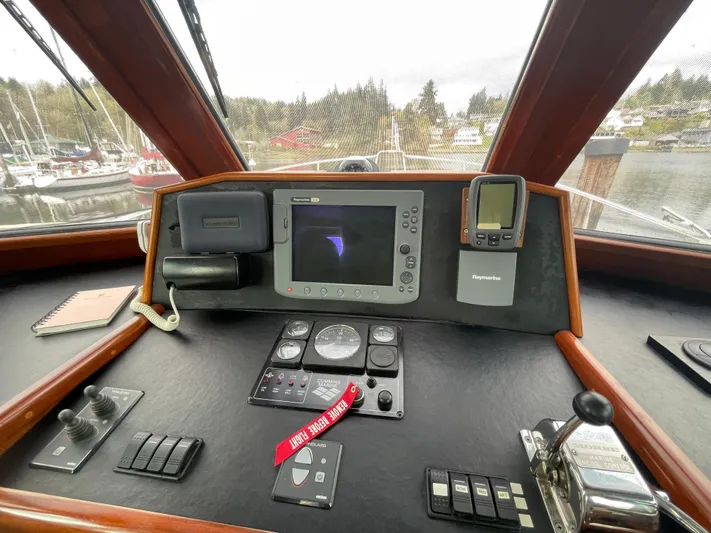 Moorage Available Yacht Photos Pics 