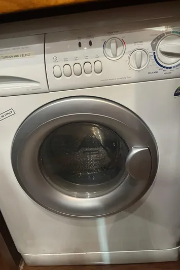 Moorage Available Yacht Photos Pics 