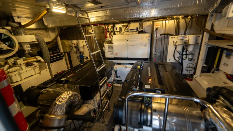 Yachtooma Yacht Photos Pics 