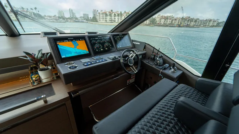 Yachtooma Yacht Photos Pics 