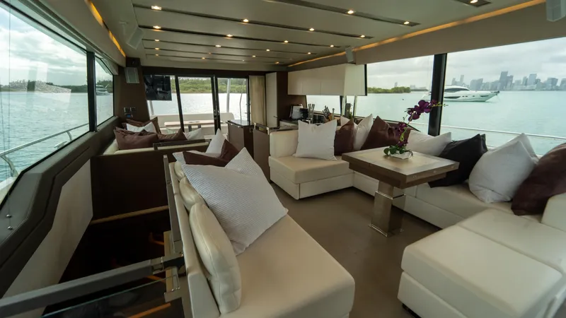 Yachtooma Yacht Photos Pics 