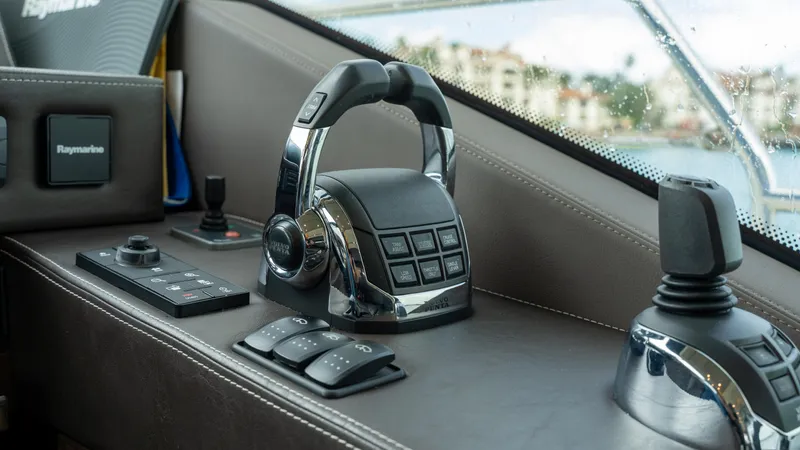 Yachtooma Yacht Photos Pics 