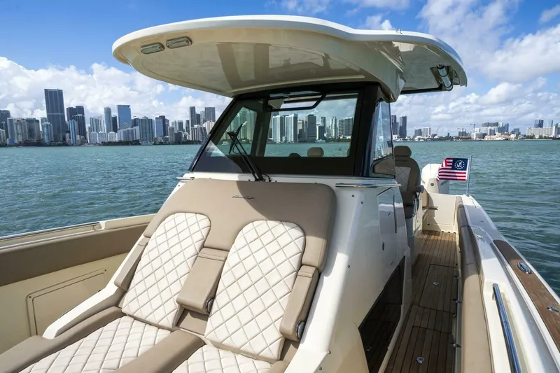  Yacht Photos Pics 2022 Chris-craft Catalina 34 - Image 31