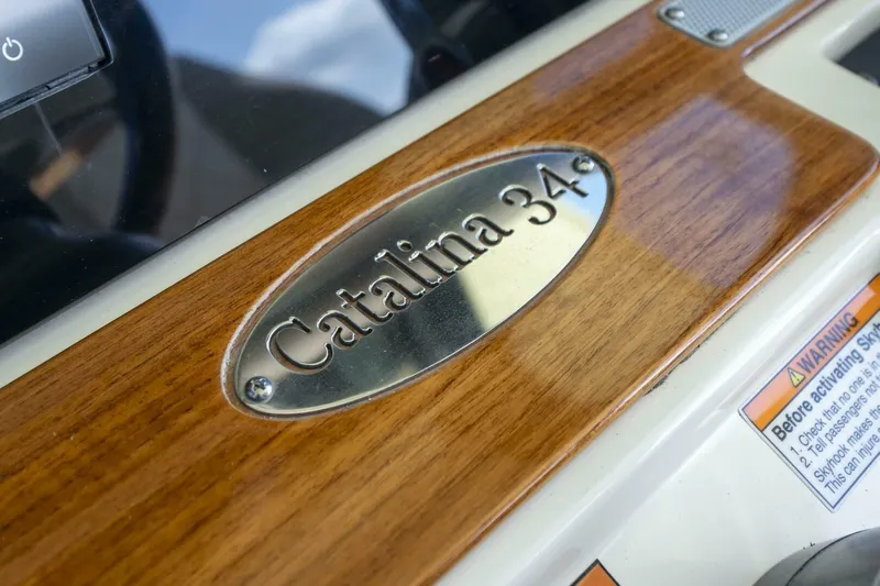  Yacht Photos Pics 2022 Chris-craft Catalina 34 - Image 34