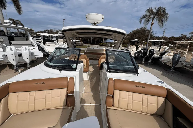 Jewel II Yacht Photos Pics 