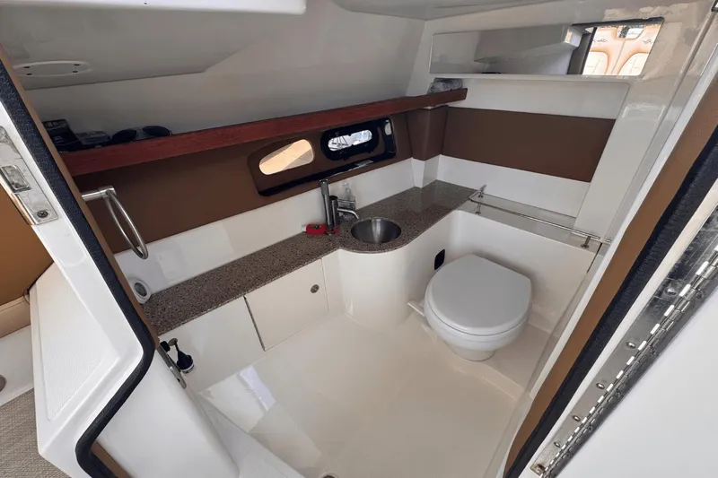 Jewel II Yacht Photos Pics 