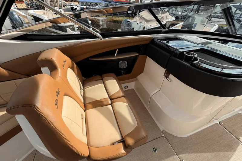 Jewel II Yacht Photos Pics 