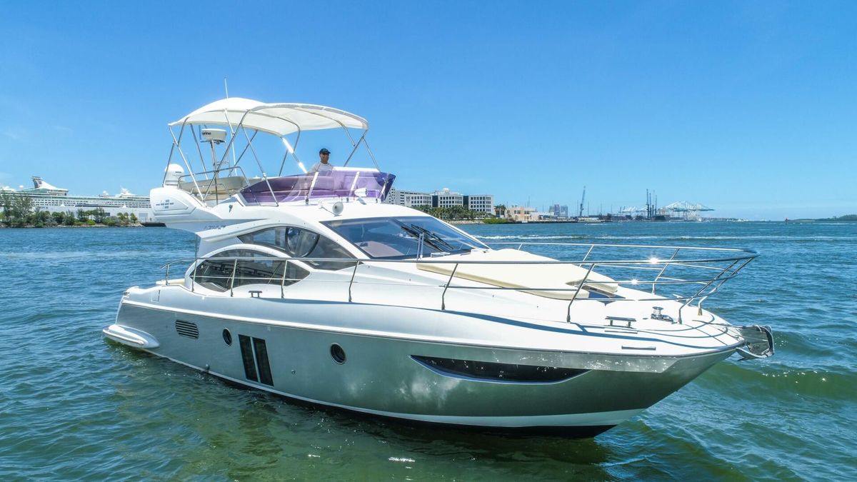 2017 Azimut 42 