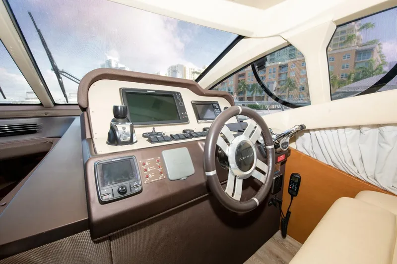  Yacht Photos Pics 2017 Azimut 42 Fly - Image 16