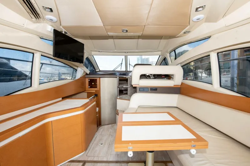  Yacht Photos Pics 2017 Azimut 42 Fly - Image 8