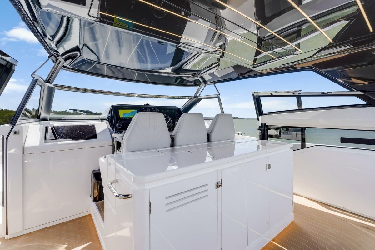 2023 Sunseeker 55 