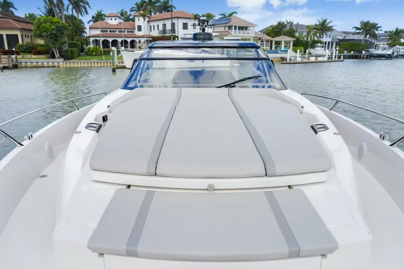  Yacht Photos Pics 2023 Sunseeker Superhawk 55 - Image 51