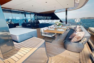 Yacht