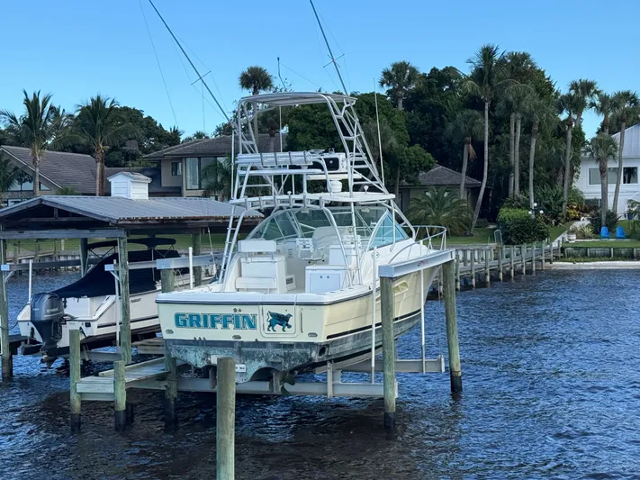  Yacht Photos Pics 2008 RAMPAGE 33 EXPRESS - Image 10