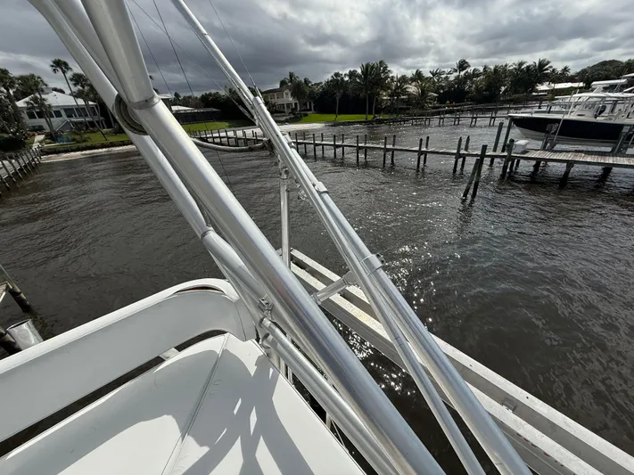  Yacht Photos Pics 2008 RAMPAGE 33 EXPRESS - Image 75